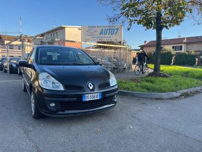 Renault Clio Storia 1.2 16V 5 porte Confort Nero usata Lainate