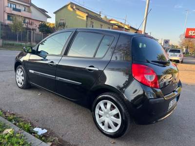 Renault Clio Storia 1.2 16V 5 porte Confort Nero usata Lainate