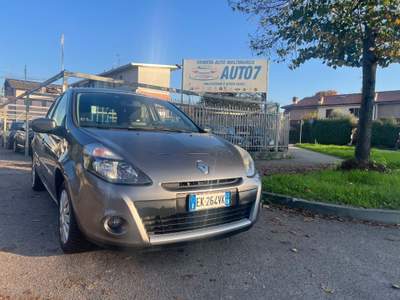 Renault Clio 1.2 16V 5 porte Live! Grigio usata Lainate