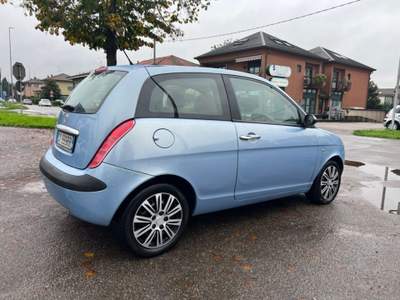 Lancia Ypsilon 1.2 16V Platino Blu/Azzurro usata Lainate