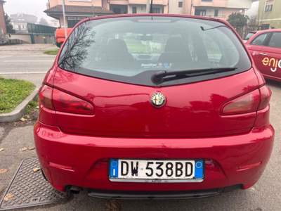 Alfa Romeo 147 1.6 16V TS (105) 5 porte Moving Rosso usata Lainate