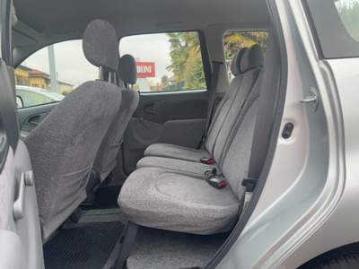 Toyota Yaris Verso 1.3i 16V cat Sol Argento usata Lainate