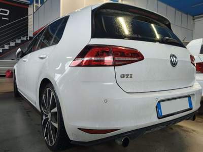 Volkswagen Golf Golf 5p 2.0 tsi Gti dsg 19" WRC AUTO SRL Bianco usata Bulgarograsso