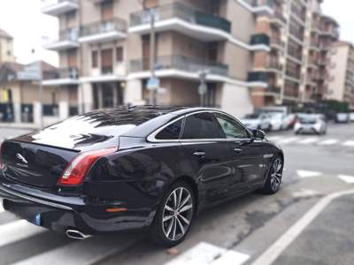Jaguar XJ 3.0D V6 Premium Luxury Nero usata Collegno