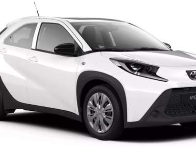 Toyota Aygo X 1.0 VVT-i 72 CV 5 porte Active - NEOPATENTATI Bianco usata San Giorgio di Piano