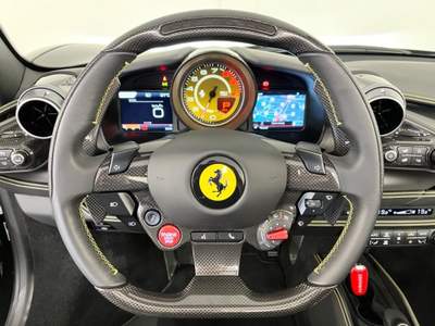 Ferrari F8 Spider Nero usata Parma