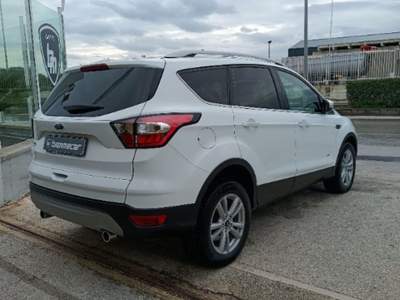 Ford Kuga 2.0 TDCI 150 CV S&S 4WD Powershift Titanium  I.E Bianco usata Augusta