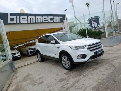 Ford Kuga 2.0 TDCI 150 CV S&S 4WD Powershift Titanium  I.E Bianco usata Augusta