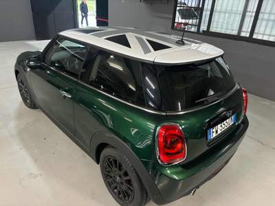 MINI Cooper 1.5 Cooper D Business automatico Verde usata Nichelino