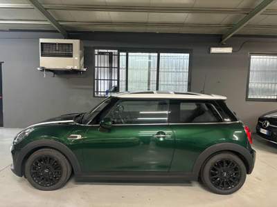 MINI Cooper 1.5 Cooper D Business automatico Verde usata Nichelino