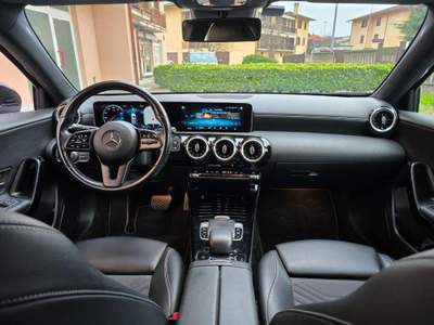 Mercedes-Benz Classe A d 115 CV Business Nero usata Cava Manara