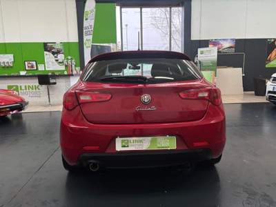 Alfa Romeo Giulietta 1.6 JTDm-2 105CV, NEOPAT, KM CERT. Rosso usata Nuoro