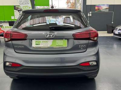 Hyundai i20 1.2 KM CERT, NEOPATENTATI,NAV Grigio usata Nuoro