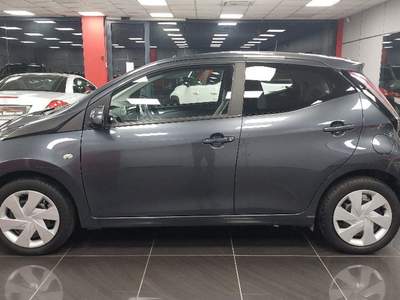 Toyota Aygo 1.0 VVT-i 69 CV 5 porte x-wave MMT Grigio usata Vicolungo