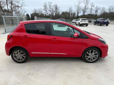 Toyota Yaris 1.4 D-4D STYLE PERFETTA/neopatentati Grigio usata Bianco