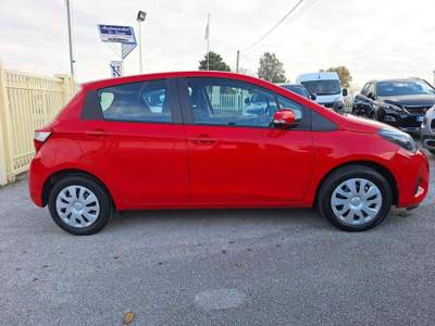 Toyota Yaris 1.0 5 porte Business Rosso usata Grottaminarda