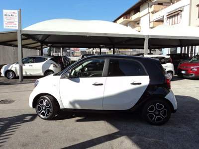 Smart ForFour 70 1.0 twinamic Passion Bianco usata Giugliano in Campania