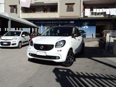 Smart ForFour 70 1.0 twinamic Passion Bianco usata Giugliano in Campania