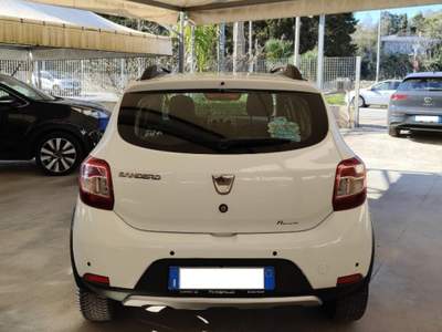 Dacia Sandero Stepway 0.9 TCe 12V TurboGPL 90CV Start&Stop Bianco usata Scorrano