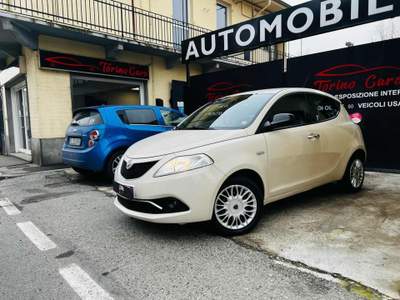 Lancia Ypsilon 1.2 69 CV 5 porte Silver Beige usata Collegno