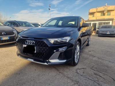 Audi A1 citycarver 30 TFSI S tronic Nero usata Cassino