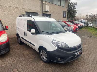 Fiat Doblò Maxi 1.6 mjt 16v Easy s&s 105cv Argento usata Bollate