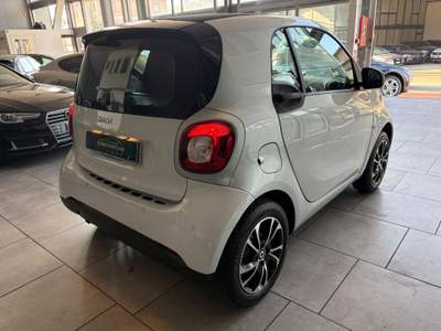 Smart ForTwo 1.0 71CV Twinamic Youngster S&S A/C CRUISE NAVI Bianco usata POTENZA