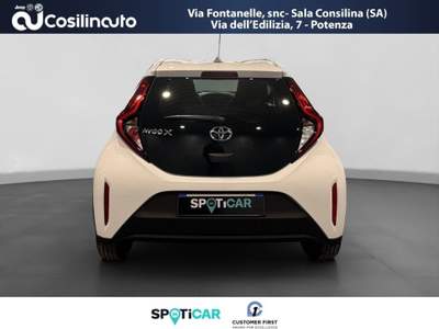 Toyota Aygo 1.0 VVT-i 72 CV 5 porte Lounge Airmy24 Bianco usata Sala Consilina