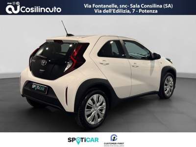 Toyota Aygo 1.0 VVT-i 72 CV 5 porte Lounge Airmy24 Bianco usata Sala Consilina