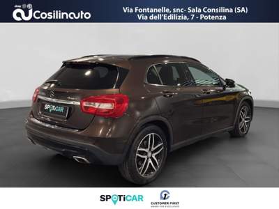 Mercedes-Benz GLA GLA Automatic Business Sport 136 CV 4X4 Marrone usata Sala Consilina