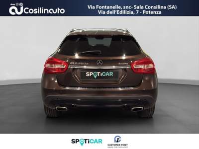 Mercedes-Benz GLA GLA Automatic Business Sport 136 CV 4X4 Marrone usata Sala Consilina
