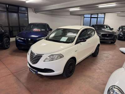 Lancia Ypsilon Ypsilon 0.9 t.air Elefantino  metano 80cv Bianco usata Torino