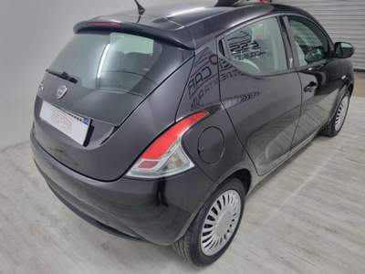 Lancia Ypsilon 1.2 69 CV 5 porte Gold Nero usata Gerenzano