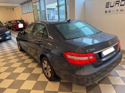 Mercedes-Benz Classe E CDI BlueEFFICIENCY Avantgarde Grigio usata Brugherio