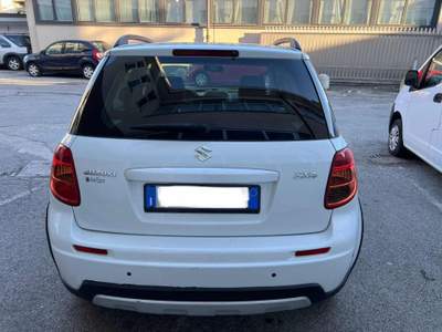 Suzuki SX4 1.5 16V Outdoor Line GL#GPL SCADE 2032 Bianco usata Brugherio