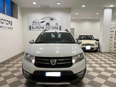 Dacia Sandero Stepway 0.9 TCe 12V TurboGPL 90CV Start&Stop Bianco usata Brugherio