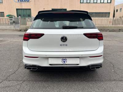 Volkswagen Golf GTE 1.4 TSI 245 CV DSG Plug-In Hybrid Bianco usata Fonte Nuova