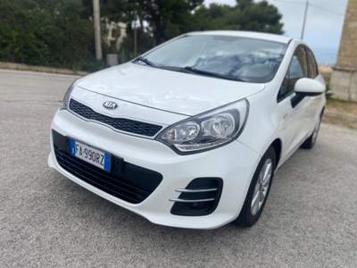 Kia Rio 1.1 CRDi 5p. Cool GUIDABILE DAI NEOPATENTATI Bianco usata Valderice