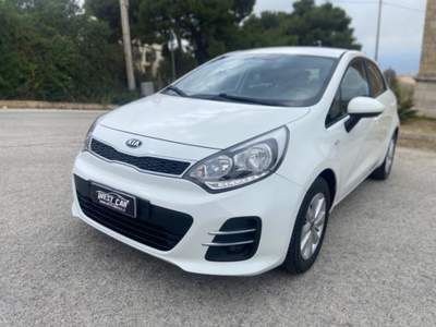 Kia Rio 1.1 CRDi 5p. Cool GUIDABILE DAI NEOPATENTATI Bianco usata Valderice
