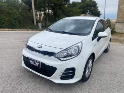 Kia Rio 1.1 CRDi 5p. Cool GUIDABILE DAI NEOPATENTATI Bianco usata Valderice