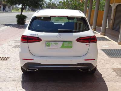 Mercedes-Benz Classe B D. 116 CV Premium Bianco usata Quartu Sant'Elena