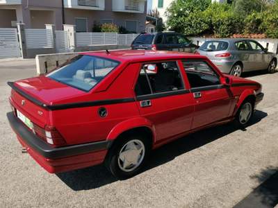 Alfa Romeo 75 1.8 IE 120cv Indy - Conservata Rosso usata Roseto degli Abruzzi