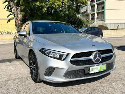 Mercedes-Benz Classe A d Automatic 4p. Premium Grigio usata Siracusa