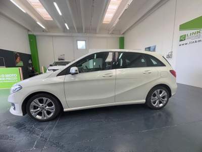 Mercedes-Benz Classe B d Automatic Premium KM CERT,PELLE,FULL-LED. Bianco usata Nuoro