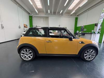 MINI Cooper 1.6 16V 120CV PELLE,KM CERTIFICATI. Arancione usata Nuoro