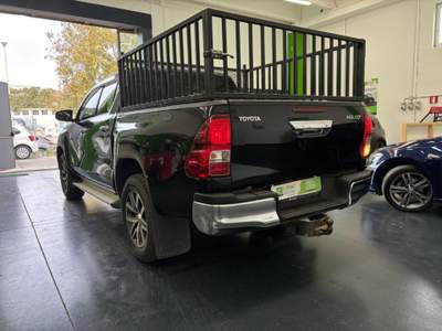 Toyota Hilux 2.4  4WD 4 porte DoubleCab, KM CERT, CLIMA BIZZ Nero usata Nuoro