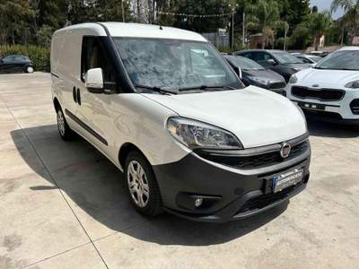 Fiat Doblò Doblò 1.6 MJT 105CV 3 Posti Bianco usata Caltagirone