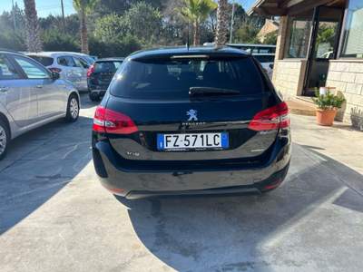 Peugeot 308 BlueHDi 130 S&S EAT6 SW Business Nero usata Caltagirone