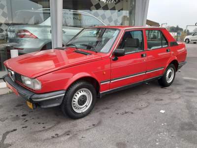 Alfa Romeo Giulietta 1.6 UNICO PROPRIETARIO, TARGHE NERE, DOC.ORIGINALI Rosso usata Bassano del Grappa