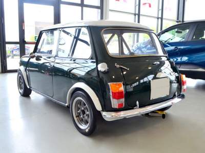 MINI Cooper 1300 Verde usata Sona